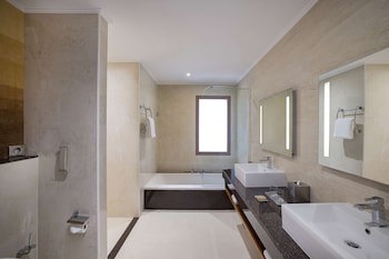 Doubletree By Hilton Resort & Spa Marjan Island