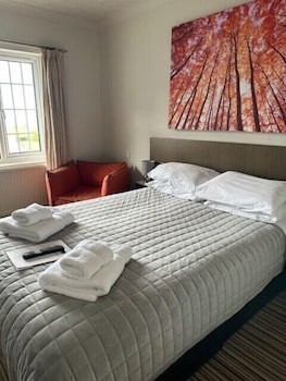 Dormy House Hotel
