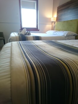 Livingston Lodge Hotel