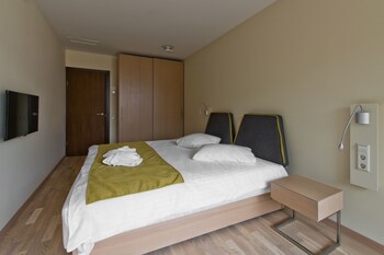 Mana Suites & Sea