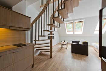 Mana Suites & Sea