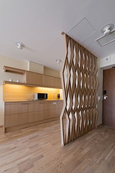 Mana Suites & Sea