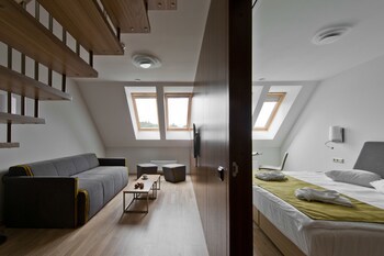 Mana Suites & Sea