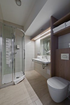 Mana Suites & Sea