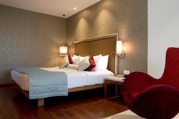 7 Apple Hotel Pimpri Pune
