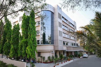 7 Apple Hotel Pimpri Pune