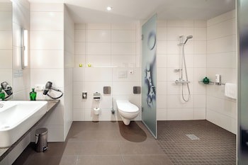 Holiday Inn Berlin - City East Side by IHG galeri fotoğrafı