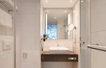 Holiday Inn Berlin - City East Side by IHG galeri fotoğrafı