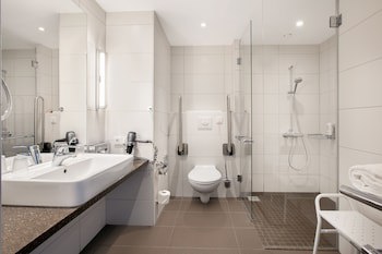 Holiday Inn Berlin - City East Side by IHG galeri fotoğrafı