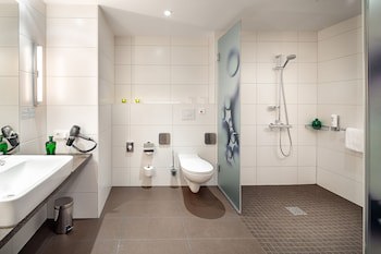 Holiday Inn Berlin - City East Side by IHG galeri fotoğrafı