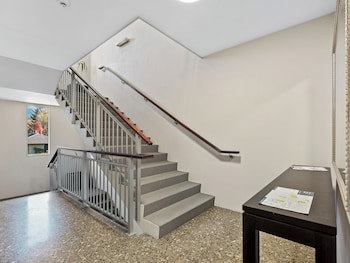 Clear Ridge Apartments