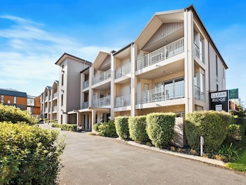 Clear Ridge Apartments