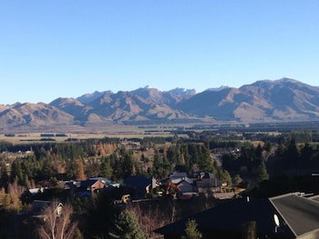 Clear Ridge Apartments