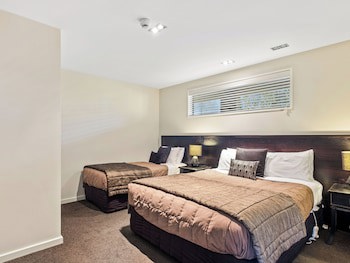 Clear Ridge Apartments