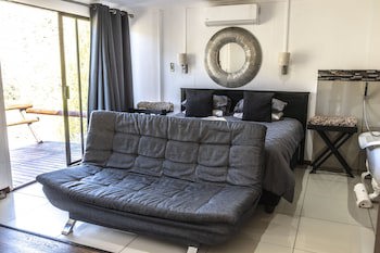 Old Mill Lodge, Working Ostrich Farm & Restaurant, Oudtshoorn