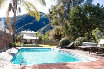 Old Mill Lodge, Working Ostrich Farm & Restaurant, Oudtshoorn