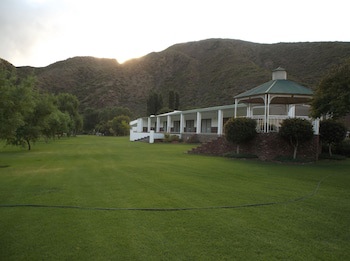 Old Mill Lodge, Working Ostrich Farm & Restaurant, Oudtshoorn