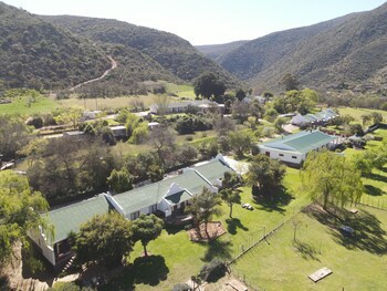 Old Mill Lodge, Working Ostrich Farm & Restaurant, Oudtshoorn