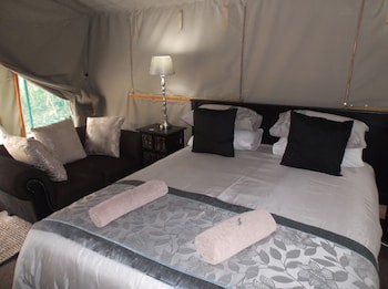 Old Mill Lodge, Working Ostrich Farm & Restaurant, Oudtshoorn