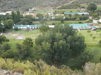 Old Mill Lodge, Working Ostrich Farm & Restaurant, Oudtshoorn