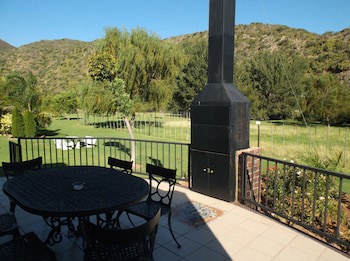 Old Mill Lodge, Working Ostrich Farm & Restaurant, Oudtshoorn