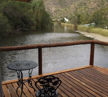 Old Mill Lodge, Working Ostrich Farm & Restaurant, Oudtshoorn