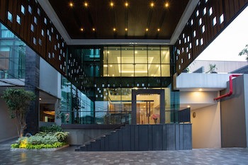 Avissa Suites