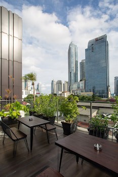 Avissa Suites