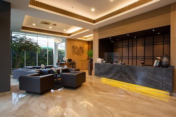 Avissa Suites