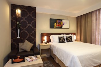 Avissa Suites
