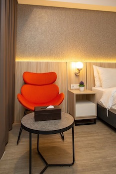 Avissa Suites