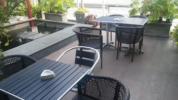 Avissa Suites