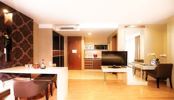 Avissa Suites