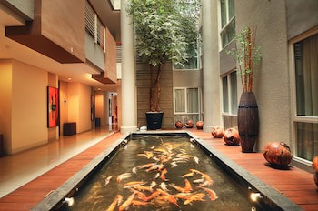Avissa Suites