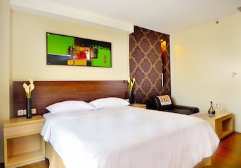 Avissa Suites
