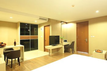 Avissa Suites