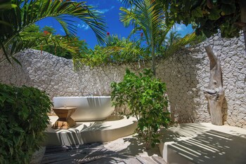 Zanzibar White Sand Luxury Villas & Spa
