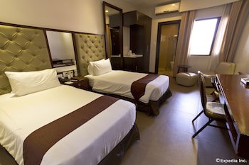 Castle Peak Hotel