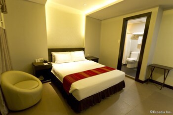 Castle Peak Hotel