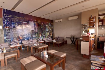 Castle Peak Hotel