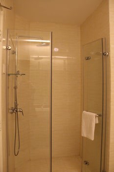 Ixora Hotel