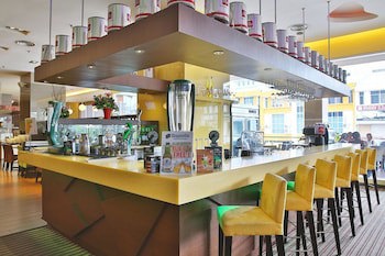 Ixora Hotel