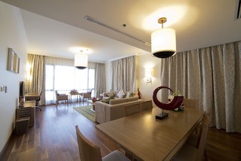Golden Tulip Dammam Corniche Hotel