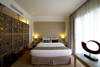 Golden Tulip Dammam Corniche Hotel