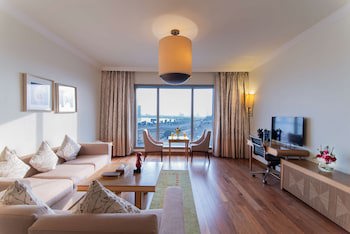Golden Tulip Dammam Corniche Hotel