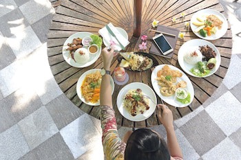 The Grand Palace Hotel