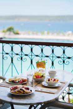 Karalis City Hotel