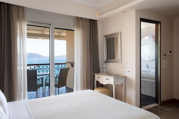 Karalis City Hotel