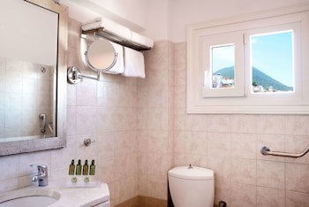 Karalis City Hotel