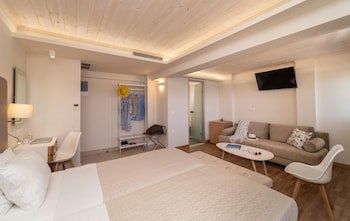 Karalis City Hotel